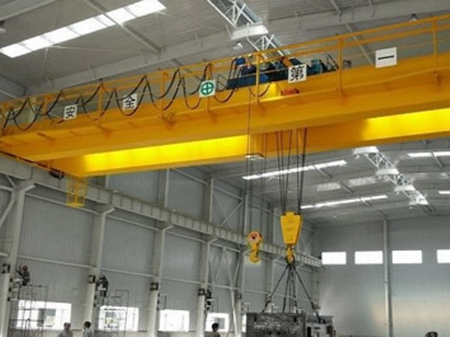 Insulated Overhead Crane
